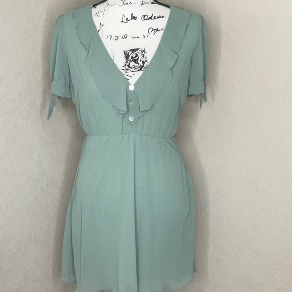 676 - Show Me Your Mumu NWT Sage Mini Dress, Size Small - Picture 2 of 6